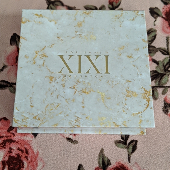 Diamanté Choker - Picture 3 of 3